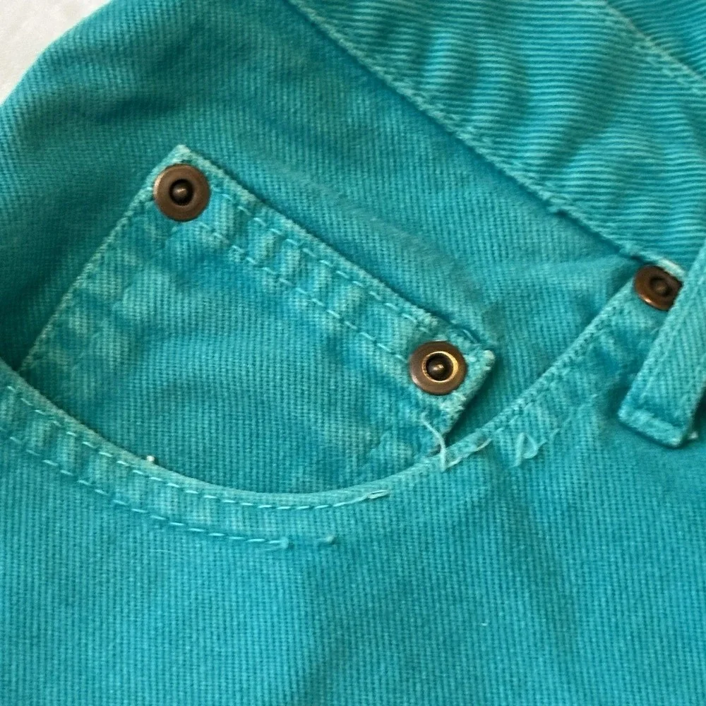 Beverley Hills B.H.D.C. Shorts Women's 9 Turquoise Cotton‎ Hemmed Talon Zipper